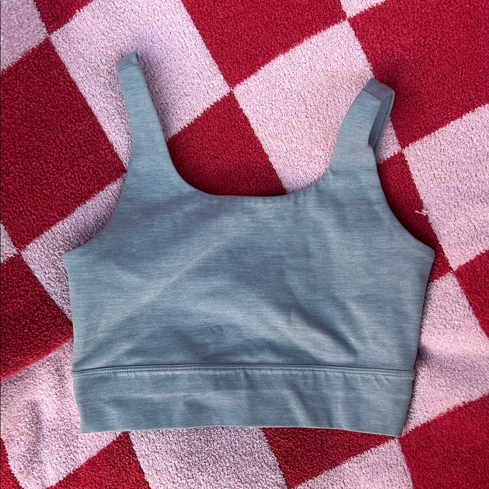 Like New Nike grey training crop